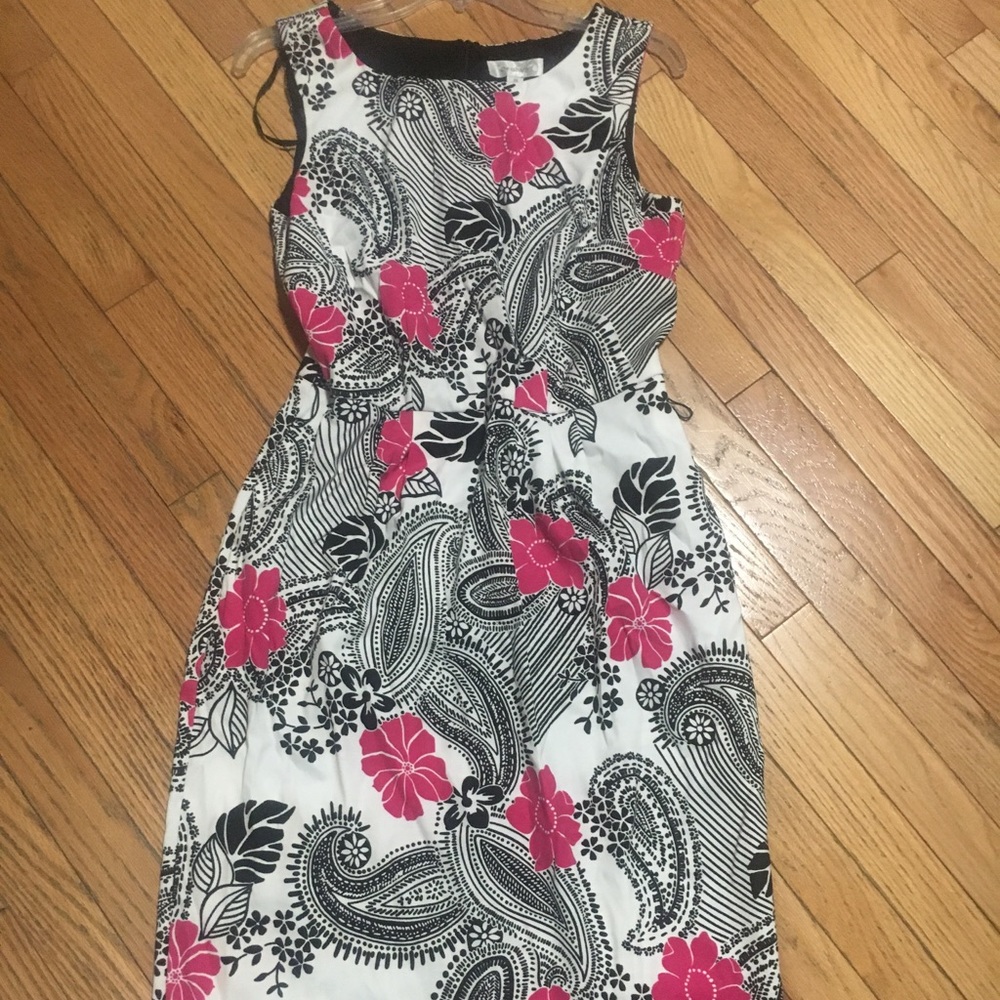 NWOT Floral sheath dress - Picture 4 of 8